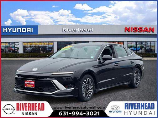 2024 Hyundai SONATA Hybrid SE