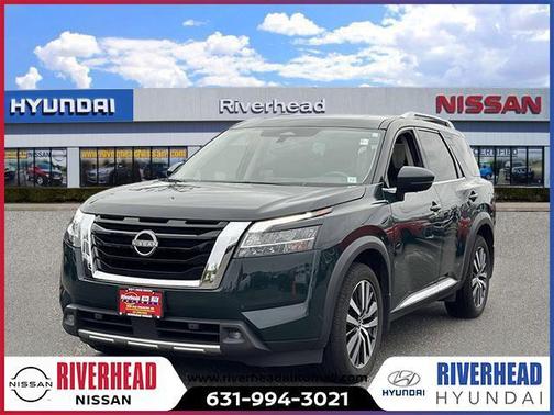 2022 Nissan Pathfinder Platinum 4WD