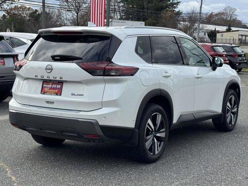 2024 Nissan Rogue SL