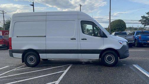 2022 Mercedes-Benz Sprinter 2500 Standard Roof
