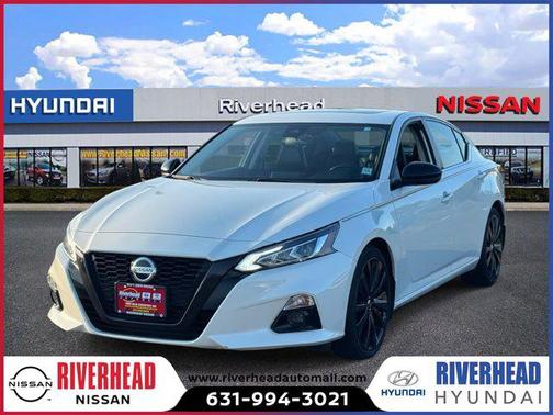 2022 Nissan Altima SR FWD