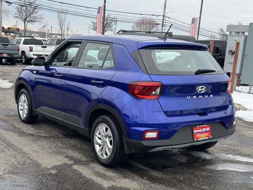 2023 Hyundai VENUE SE