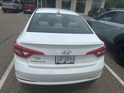 Quartz White Pearl 2016 Hyundai SONATA SE