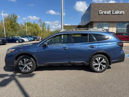2022 Subaru Outback Touring XT
