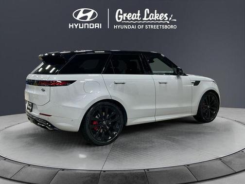 Fuji White 2023 Land Rover Range Rover Sport SE