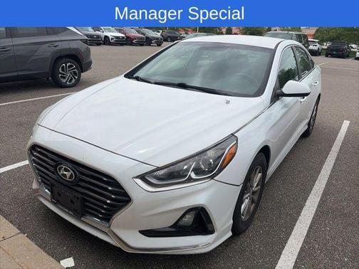Quartz White Pearl 2018 Hyundai SONATA SE