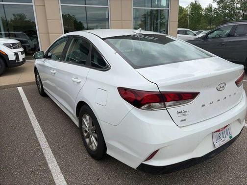 Quartz White Pearl 2018 Hyundai SONATA SE