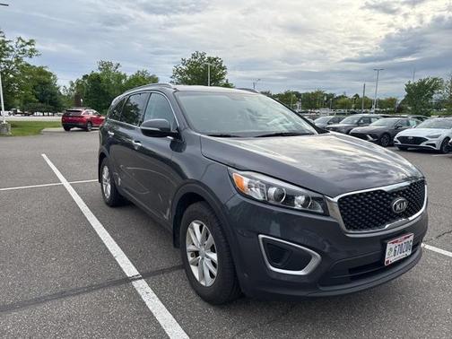 2018 Kia Sorento LX