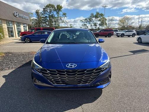 2021 Hyundai ELANTRA Limited