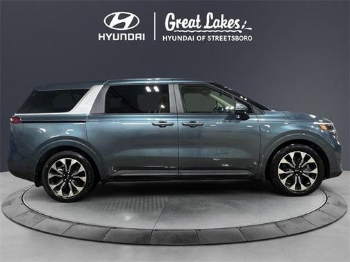 2024 Kia Carnival EX