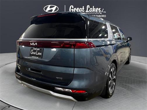 2024 Kia Carnival EX