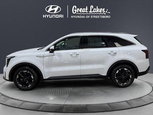 Glacial White Pearl 2025 Kia Sorento S