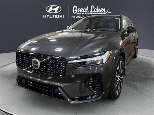 2025 Volvo XC60 B5 Ultra