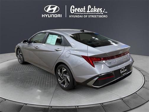 2025 Hyundai ELANTRA SEL
