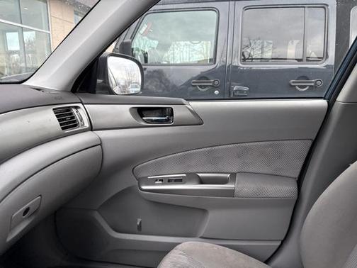 2010 Subaru Forester 2.5 X Premium