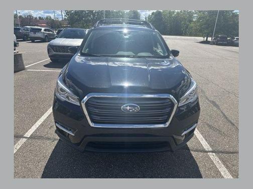 Crystal Black Silica 2022 Subaru Ascent Limited 7-Passenger