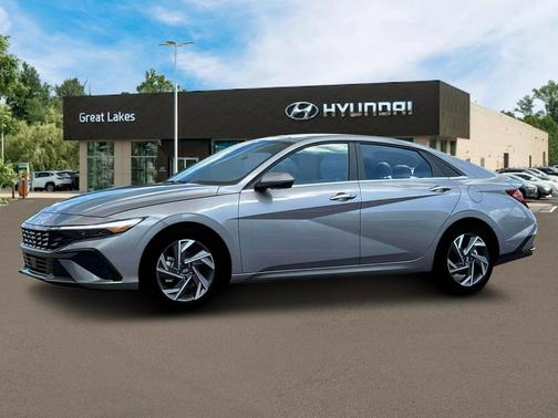 2025 Hyundai ELANTRA SEL