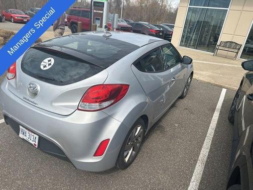 Ironman Silver Metallic 2017 Hyundai Veloster Base