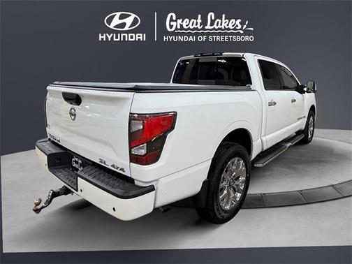 2020 Nissan Titan SL