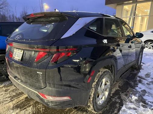 2024 Hyundai TUCSON SE