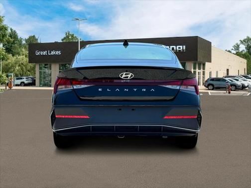 2025 Hyundai ELANTRA Sport