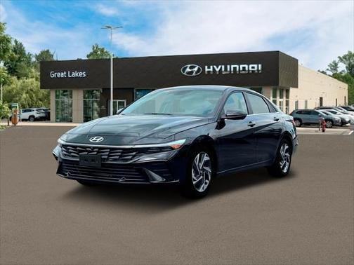 2025 Hyundai ELANTRA Limited