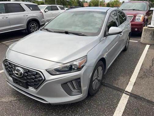 2020 Hyundai IONIQ Hybrid SE