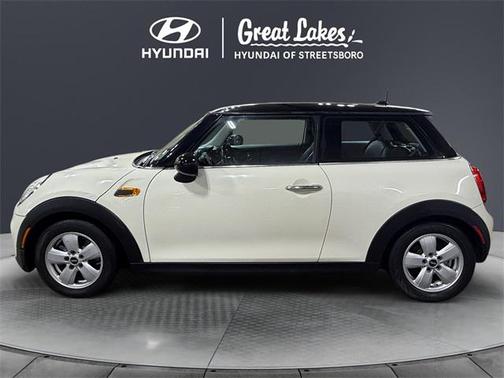 2017 MINI Hardtop Cooper