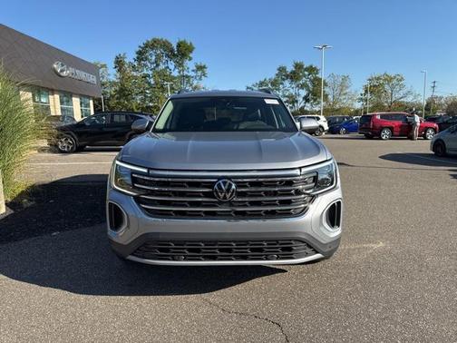 2024 Volkswagen Atlas 2.0T SE w/Technology 4MOTION