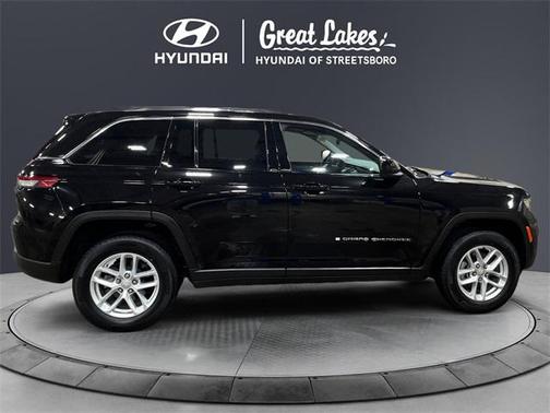 2023 Jeep Grand Cherokee Laredo