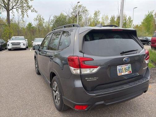 Magnetite Gray Metallic 2023 Subaru Forester Premium