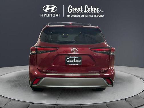 Ruby Flare Pearl 2022 Toyota Highlander Platinum