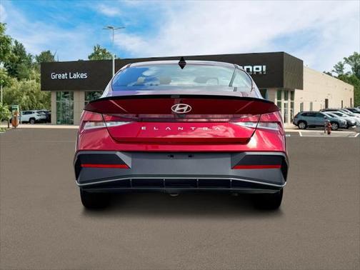 2025 Hyundai ELANTRA Sport