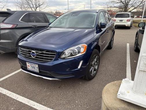 2015 Volvo XC60 T6 Platinum