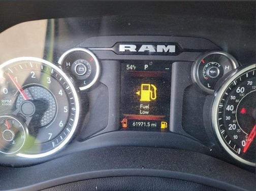 2023 RAM 2500 Tradesman Crew Cab 4x4 6'4' Box