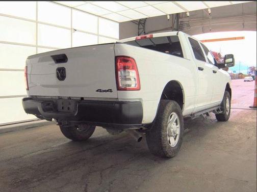 2023 RAM 2500 Tradesman Crew Cab 4x4 6'4' Box