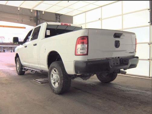 2023 RAM 2500 Tradesman Crew Cab 4x4 6'4' Box