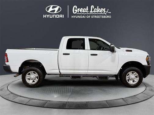 2023 RAM 2500 Tradesman Crew Cab 4x4 6'4' Box