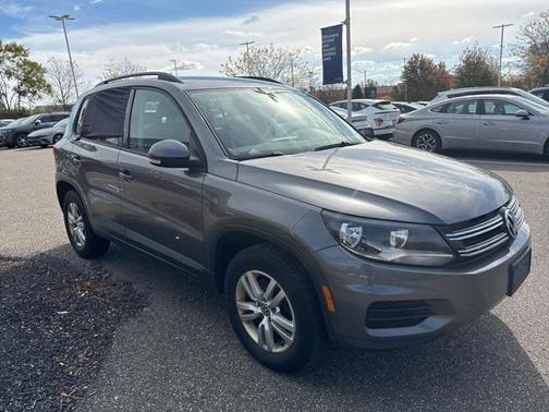 2016 Volkswagen Tiguan S