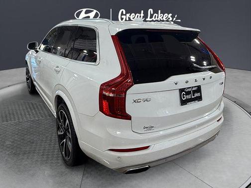 2020 Volvo XC90 Hybrid T8 Momentum 7 Passenger