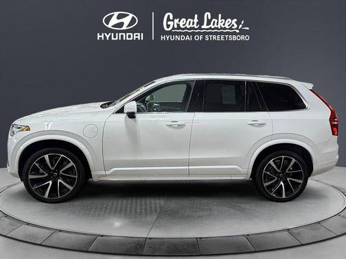 2020 Volvo XC90 Hybrid T8 Momentum 7 Passenger