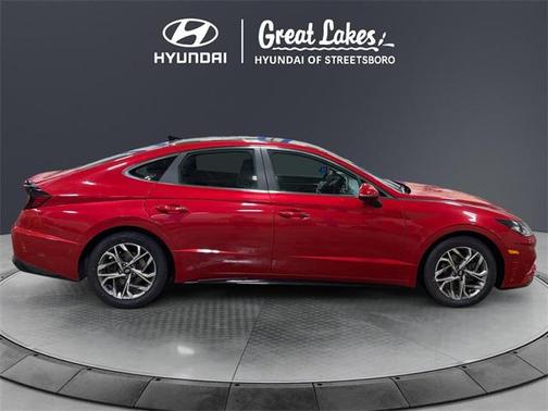 2022 Hyundai SONATA SEL