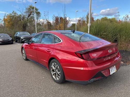 2022 Hyundai SONATA SEL