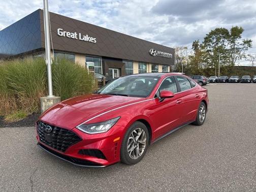 2022 Hyundai SONATA SEL