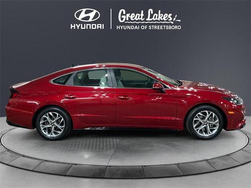 2022 Hyundai SONATA SEL