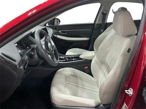 2022 Hyundai SONATA SEL