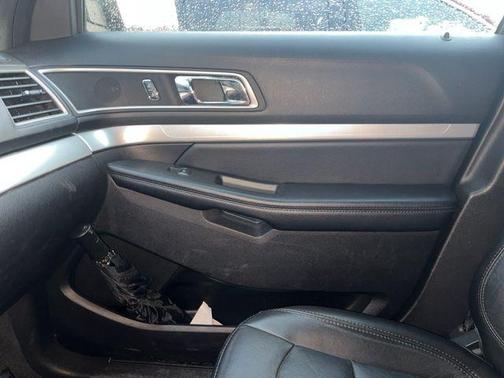 Shadow Black 2017 Ford Explorer XLT