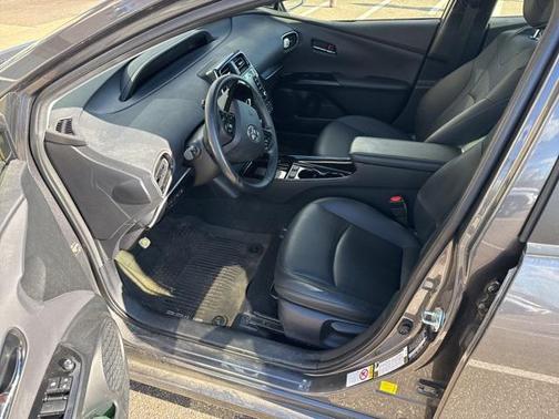 2021 Toyota Prius XLE