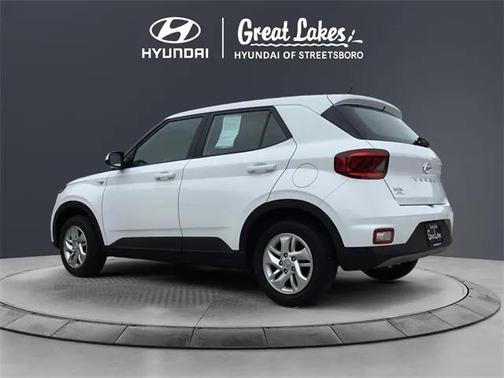 2023 Hyundai VENUE SE
