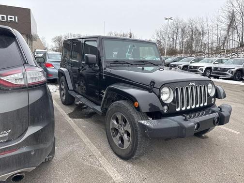 2016 Jeep Wrangler Unlimited Sahara